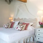 Hotel La Casa De Tomillares