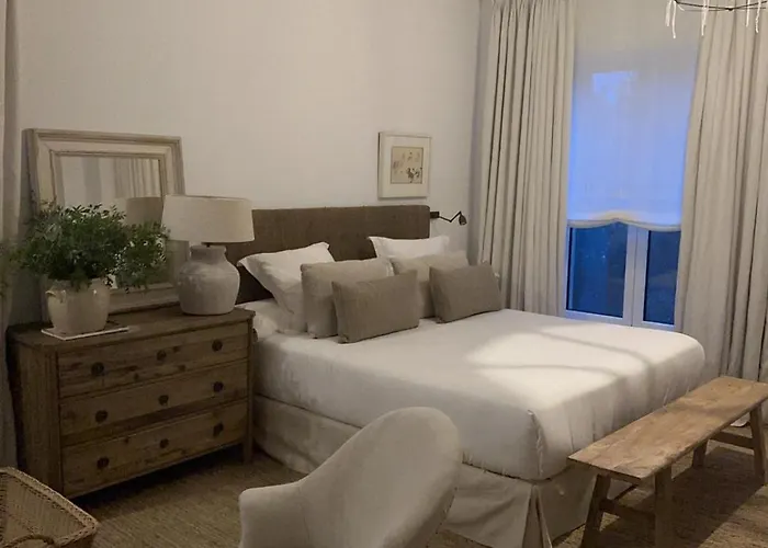 La Casa De Tomillares