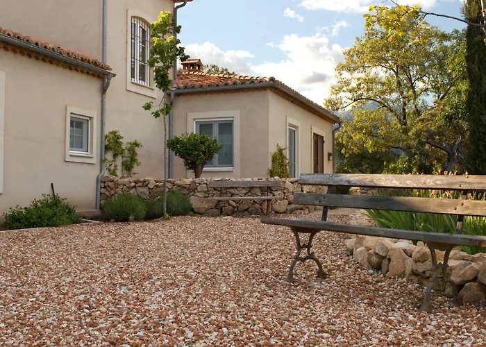 La Casa De Tomillares