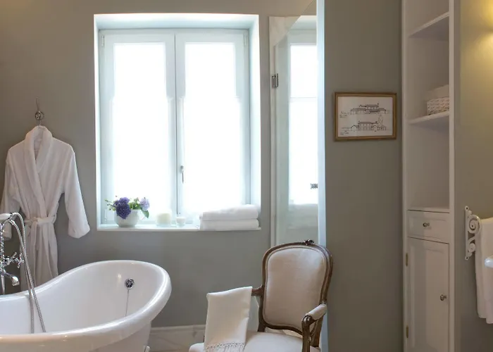 La Casa De Tomillares